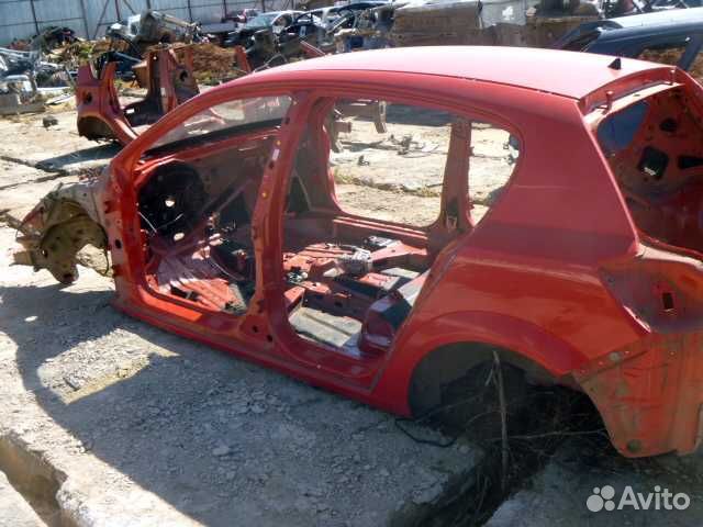 Порог кузова Astra H (5D) хетч. L б\у (арт. 5164012)