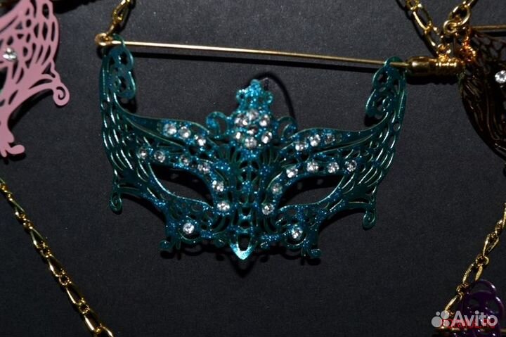 202005 Маска La gioia Spilla metallo con strass