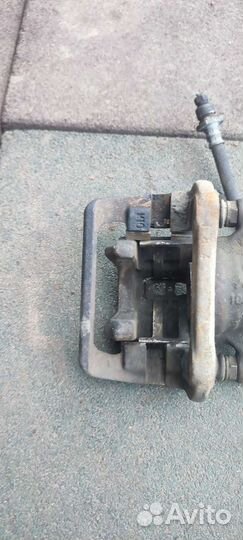 Суппорт передний Хонда cr-v левый