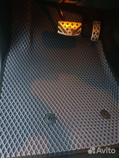 Коврики eva Mitsubishi Pajero 4 и другие