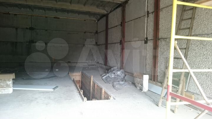 Гараж, > 30 м²