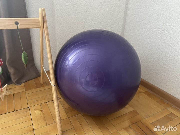 Гимнастический мяч фитбол