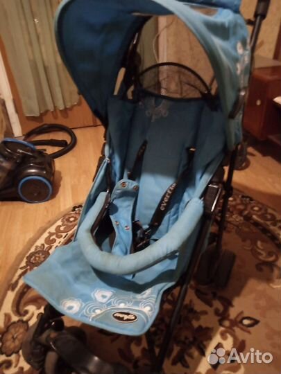 Прогулочная коляска