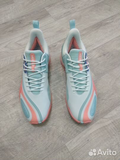 Кроссовки баскетбольные