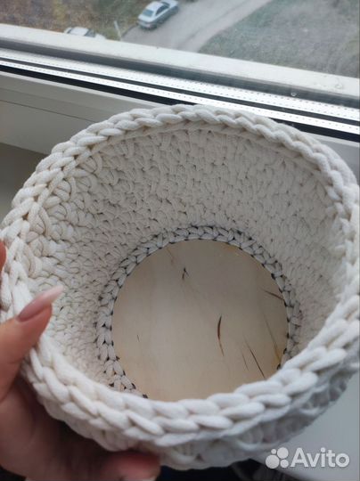 Вязаные корзинки ручной работы