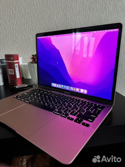 13-inch MacBook Air with Apple M1 chop