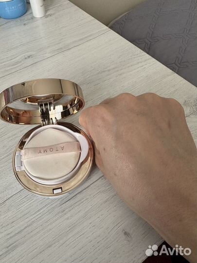 Кушон атоми