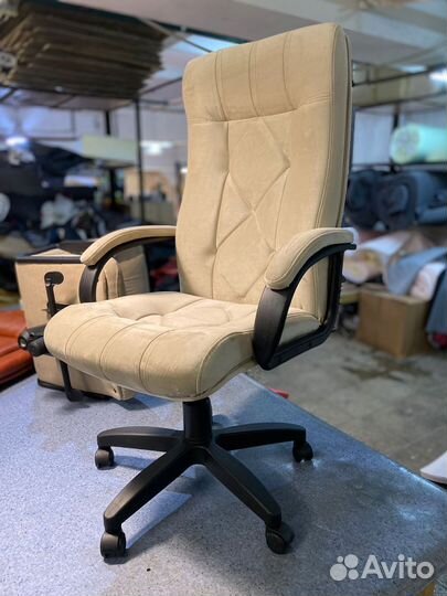 Компьютерное кресло