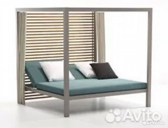 Бунгало и топчаны