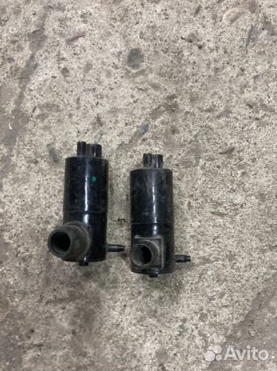 Моторчик омывателя Toyota Lexus