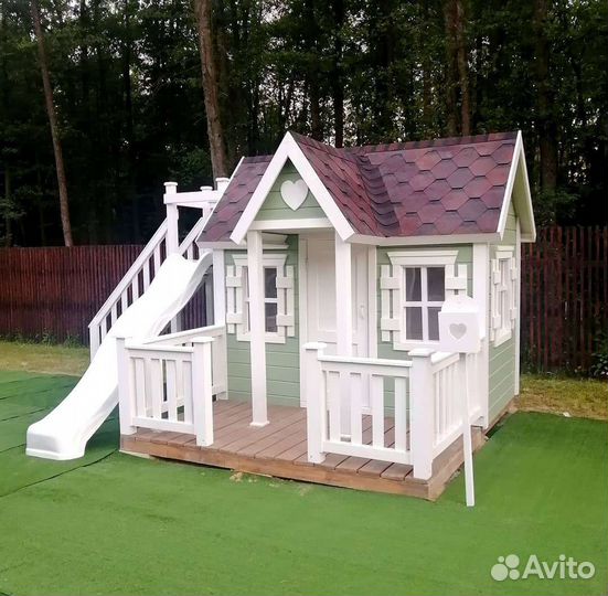 Детский игровой домик из дерева