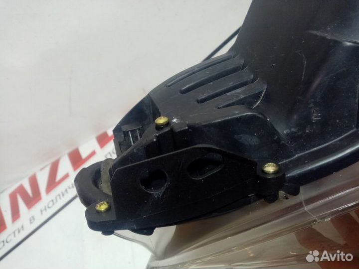 Фара левая левая Peugeot 308