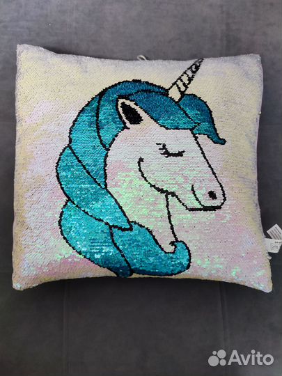 Подушка с пайетками