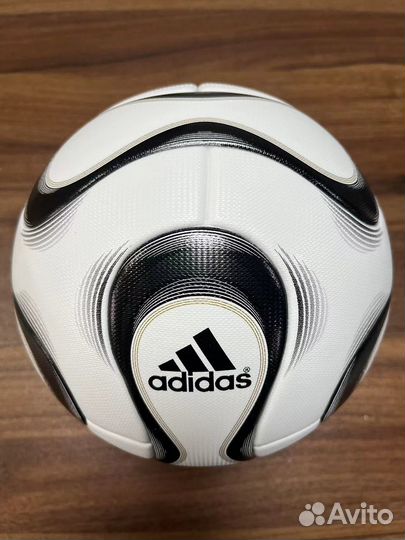 Футбольный мяч Adidas Teamgeist 2006 fifa