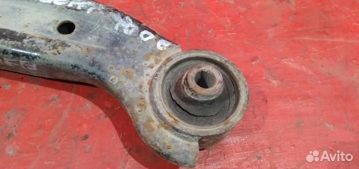 Хендай акцент рычаг передний левый нижний