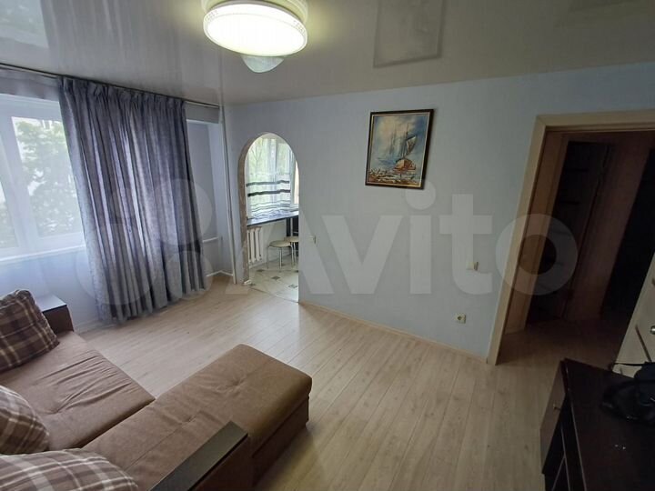 2-к. квартира, 50 м², 5/9 эт.