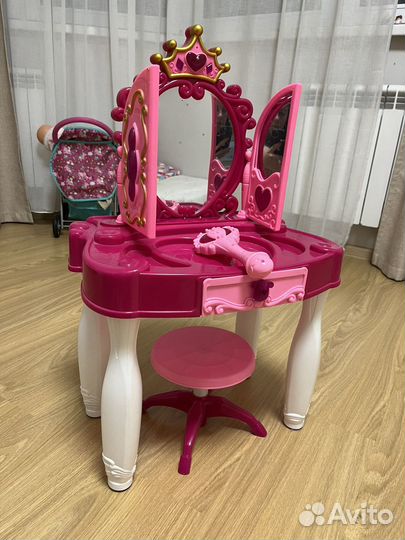 Туалетный столик для девочки