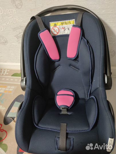 Детская люлька в машину