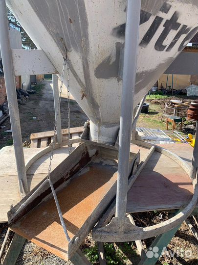 Бадья для бетона «рюмка»