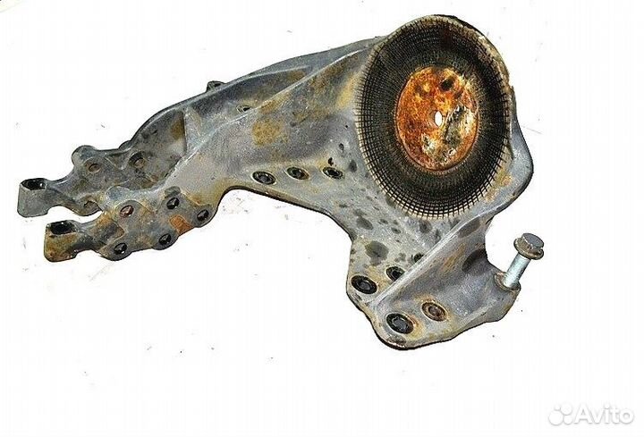 Кронштейн пневморессоры переднего моста, правый me