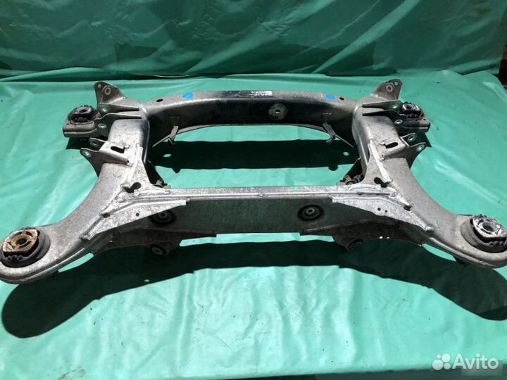 Подрамник задний Mercedes-Benz S W220