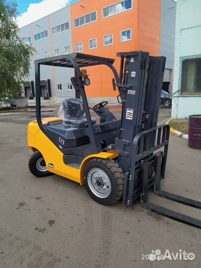 Вилочный погрузчик UN Forklifts FG30, 2023