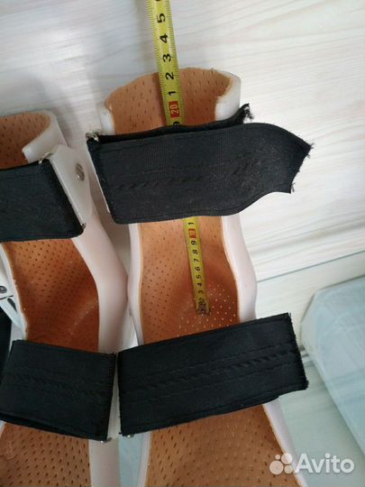 Туторы на голеностоп