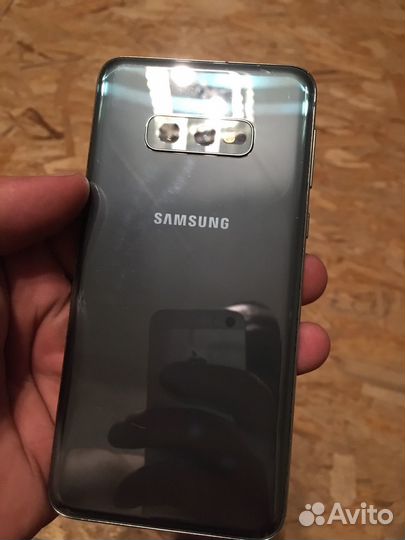 Samsung s10e