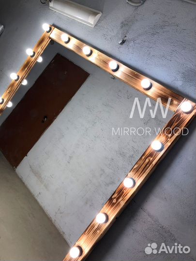 Зеркало с подсветкой большое