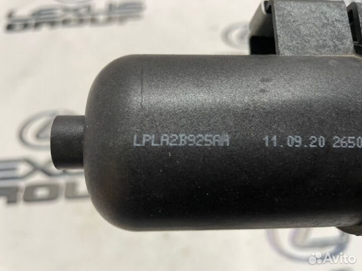 Бачок вакуумный Land Rover Range Rover Sport