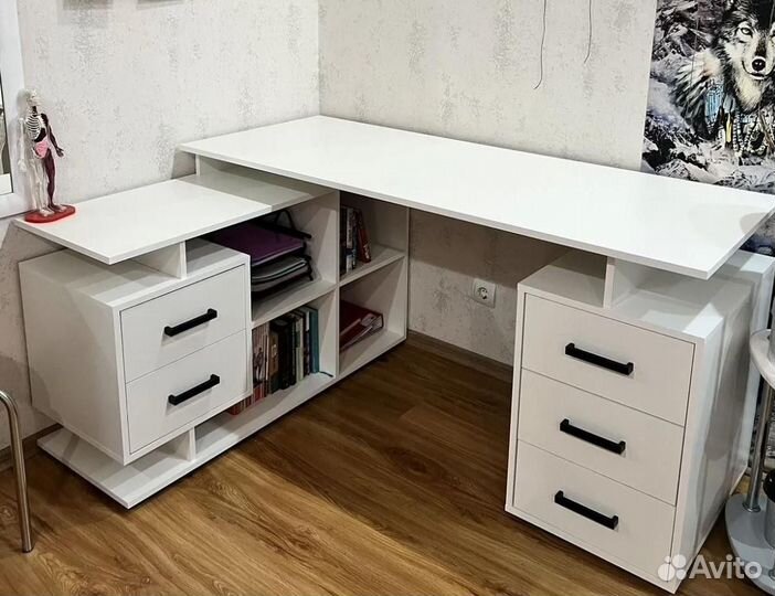 Стол компьютерный угловой