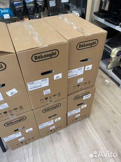 Кофемашина delonghi новая ecam350.55 B