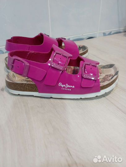 Босоножки для девочки
