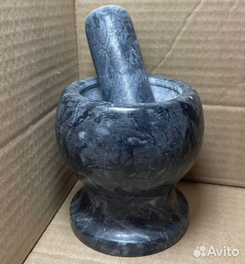 Мраморная ступка с пестиком