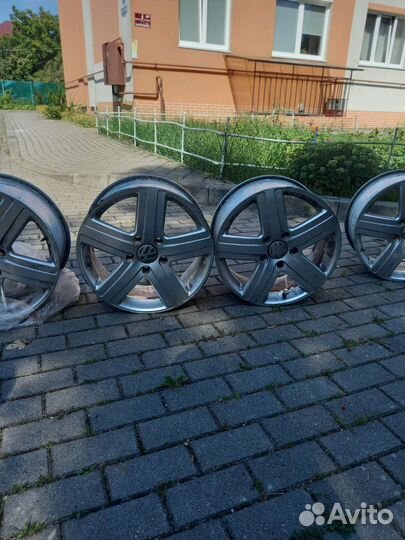 Диски на volkswagen touareg r18