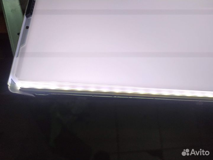 Корыто с рабочей подсветкой LG 49SM8600PLA