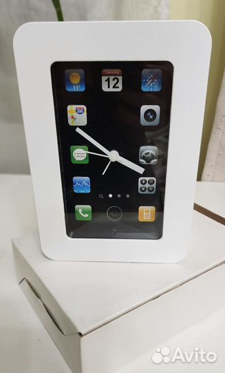 Часы с будильником