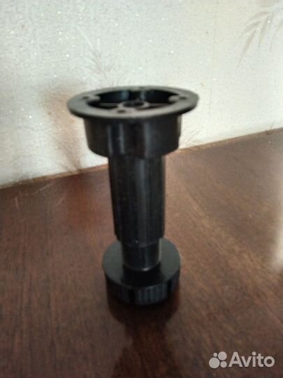 Опора мебельная регулируемая