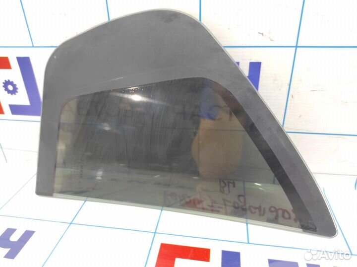 Стекло двери задней левой (форточка) Renault Logan