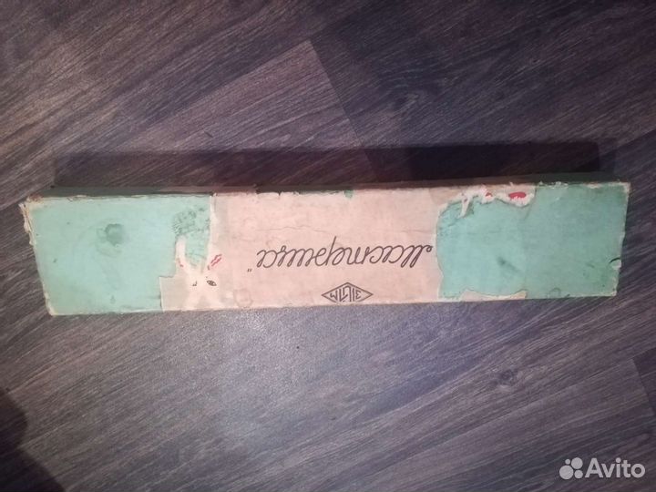 Ручная вязальная машинка 