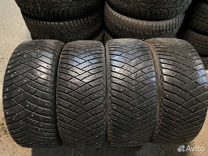 Goodyear Ultragrip Ice Arctic 225/55 R16