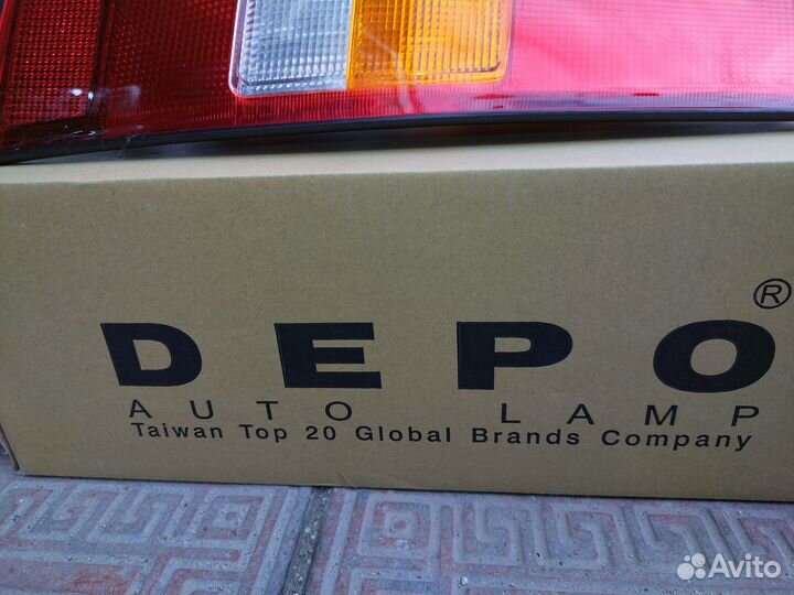 Фонарь задний MB Vito W638