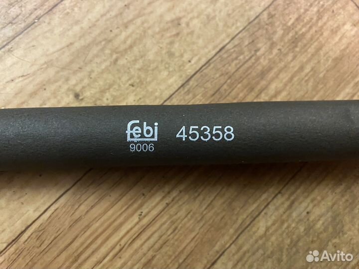 Патрубок вентиляции картерных газов Bmw