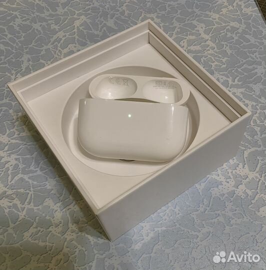 Apple AirPods pro 2. Без наушников