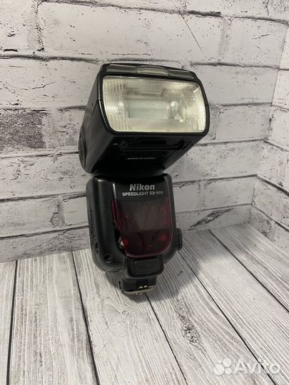 Вспышка камеры Nikon SpeedLight SB-910