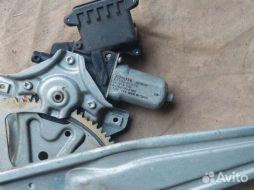 Стеклоподъемник тойота авенсис т270