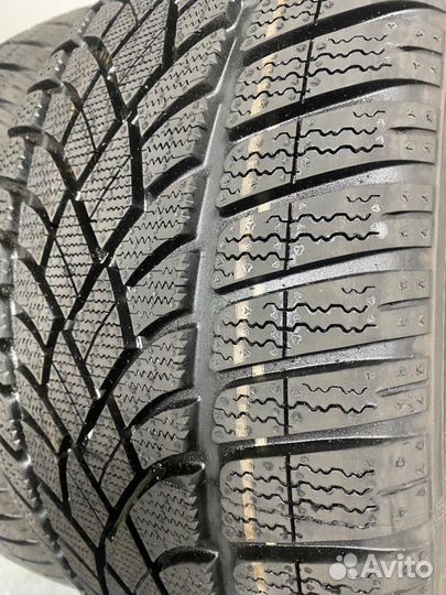 Dunlop SP Winter Sport 3D 275/30 R20