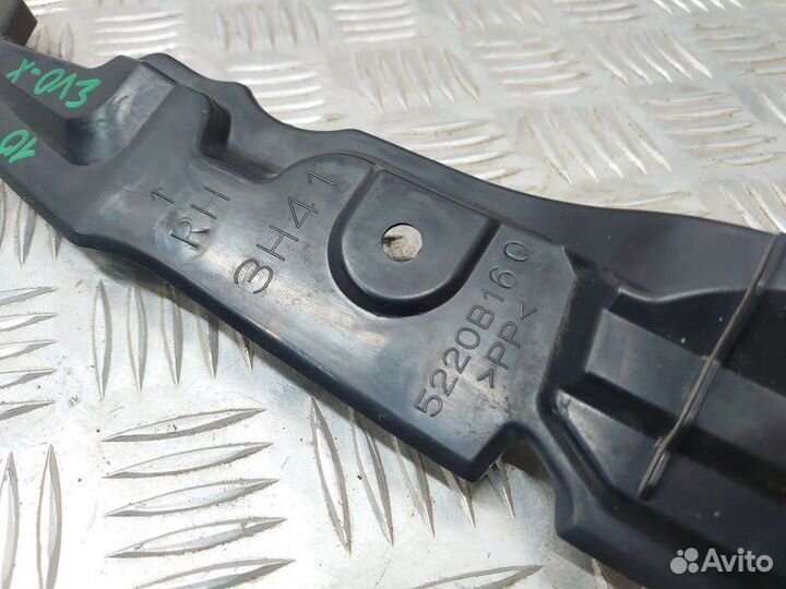 Пыльник крыла Mitsubishi Lancer