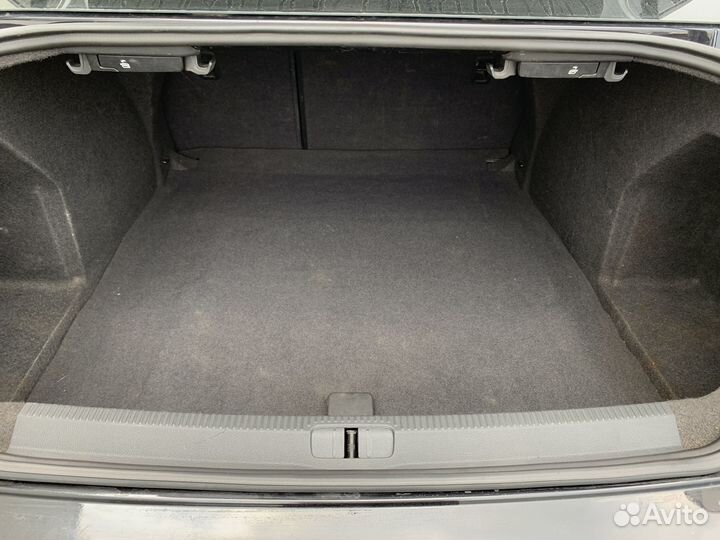Volkswagen Passat, 2012