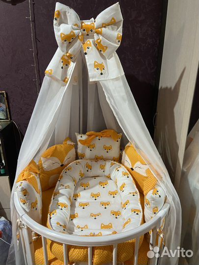 Комплект в круглую (овальную) кроватку